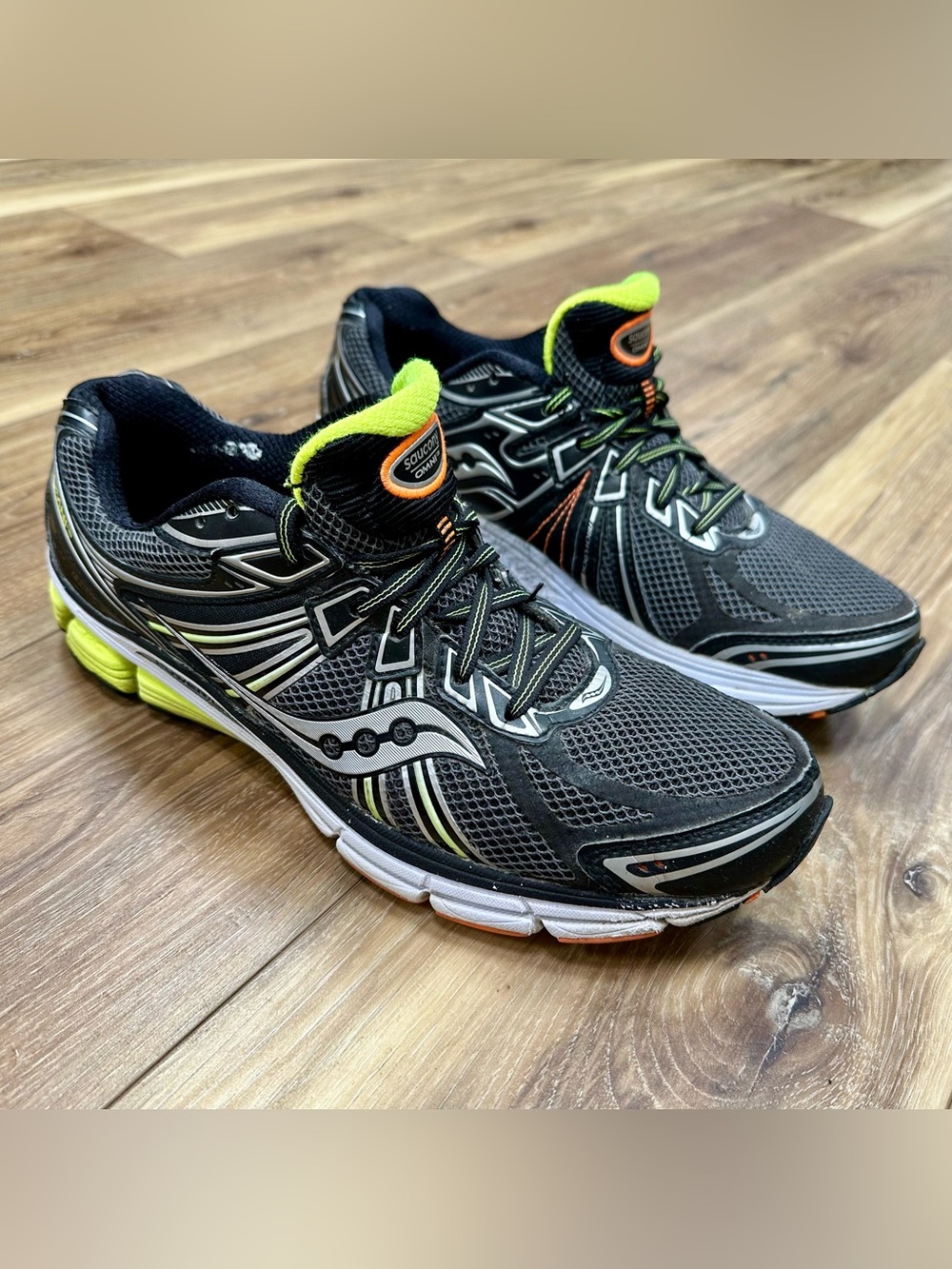 Saucony Omni 13 Power Grid Running Shoes, Black Citron Orange, Men’s 11.5
